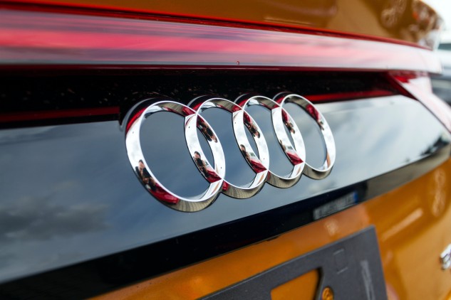 Audi Repair Specialist vs. Dealership Service What’s Best for Your Car 5